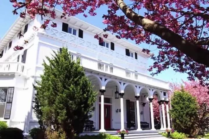 Middletown destination view