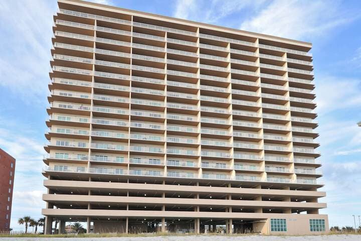 Crystal Shores by Wyndham Vacation Rentals photo 4