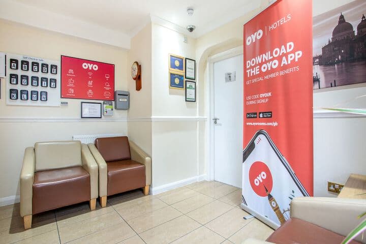 Flexistay Ambers Gatwick Aparthotel photo 2