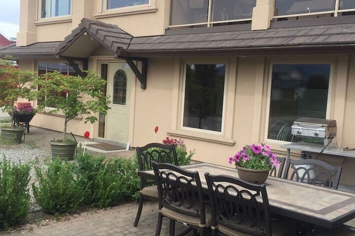 All Seasons Bed & Breakfast photo 1