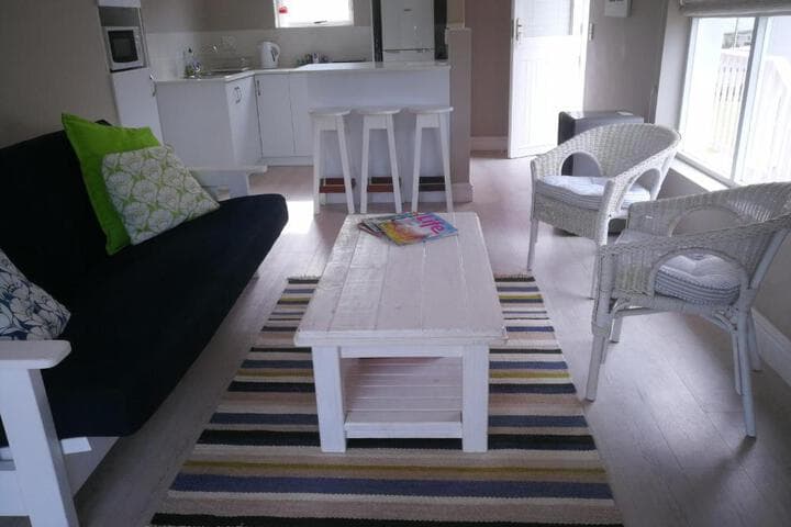 Island Nest photo 1