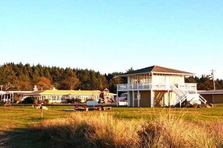 Beachwood Condos & Resort photo 3