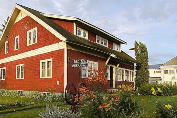 Old Iron Inn Bed&Breakfast photo 4