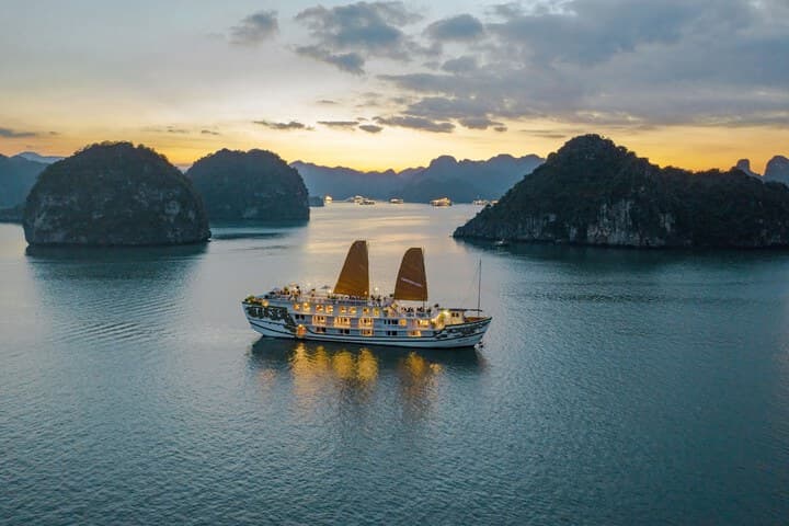 Indochina Sails Ha Long Bay Powered by ASTON photo 4