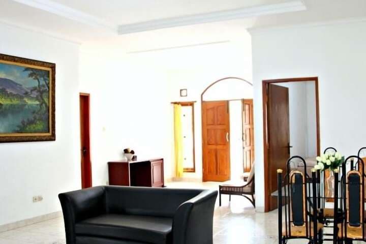 De Nuansa Dago Villa by HouseinBandung photo 5