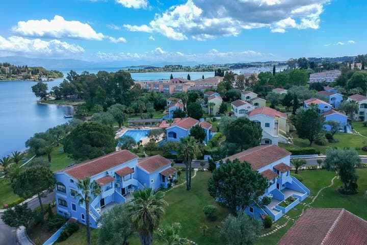 Govino Bay photo 2