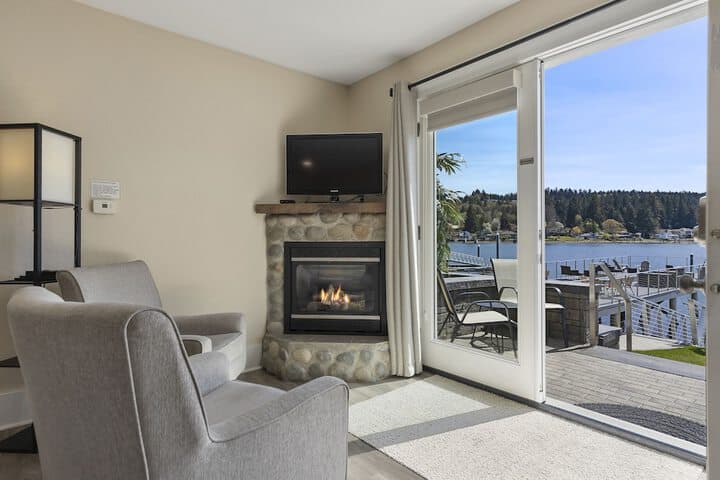 Waterfront Inn photo 3