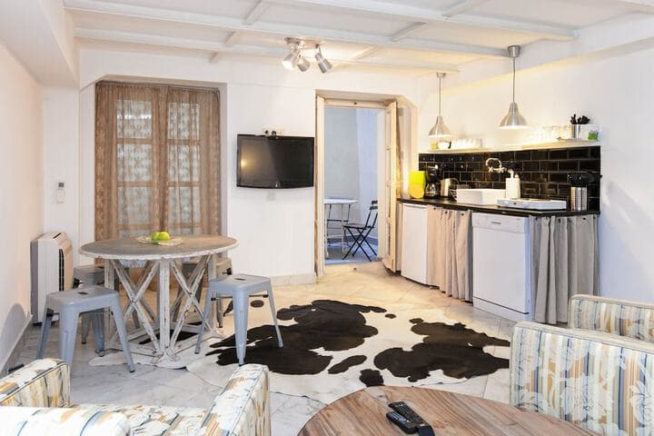 Chiconomy Suites photo 3