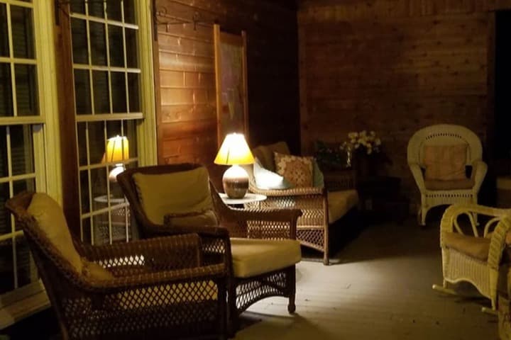 Silly Chickens Lodge B&B photo 3