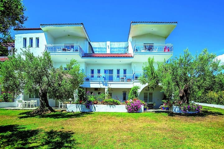 Xenios Faros Apartments photo 3
