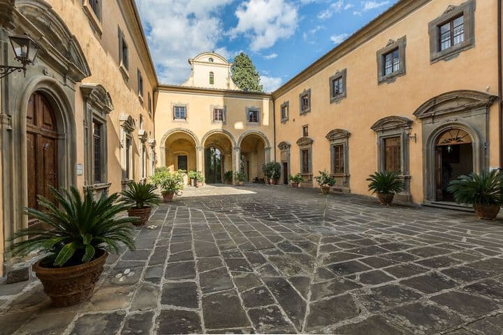 Castello di Montegufoni photo 4