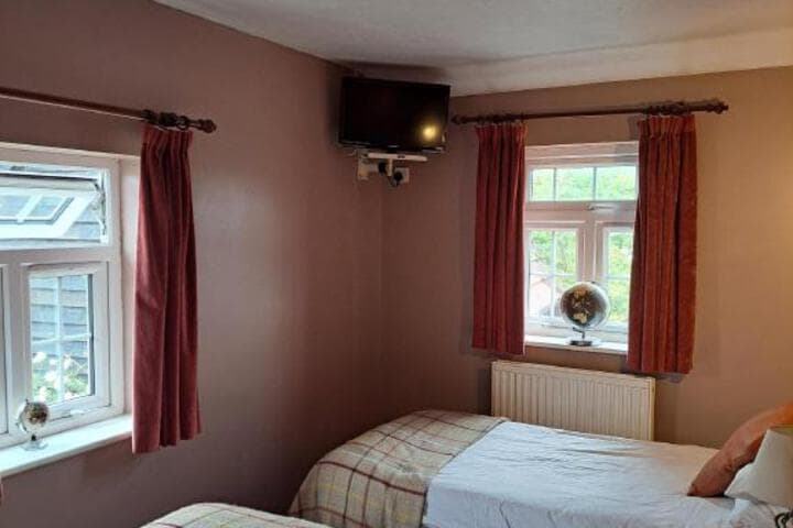 The Prince of Wales photo 3