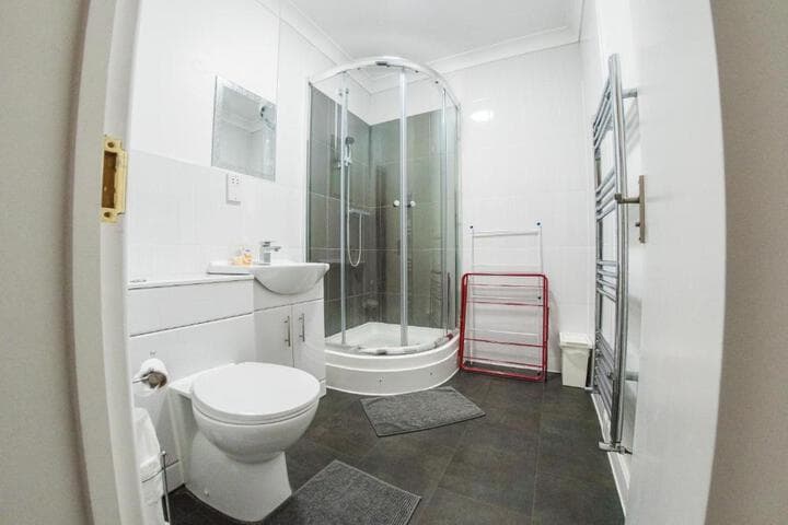 Ilford Central Luxury Apartments photo 2