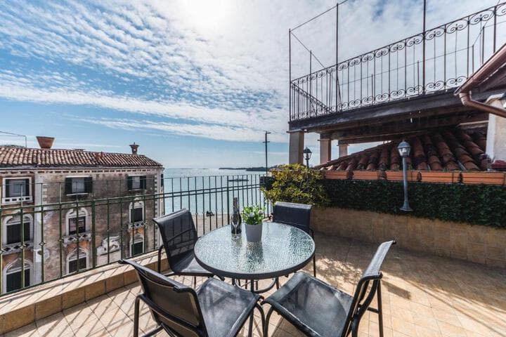 Ca Delfina Holiday Home photo 4