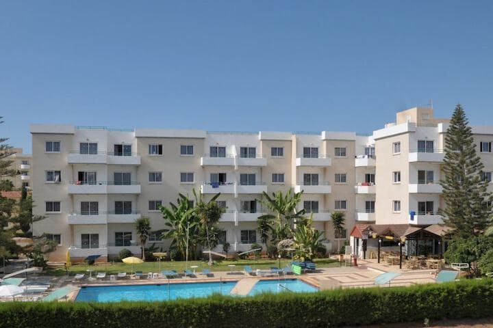 DebbieXenia Hotel Apartments photo 5