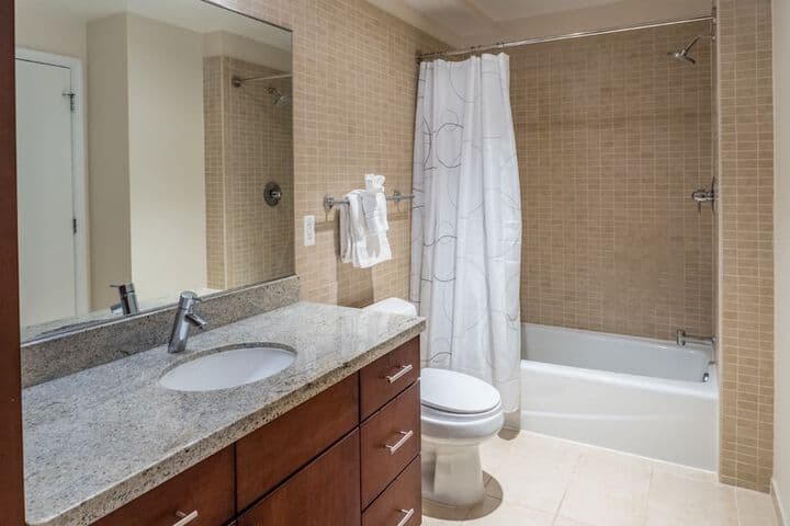 Global Luxury Suites at Foggy Bottom photo 2