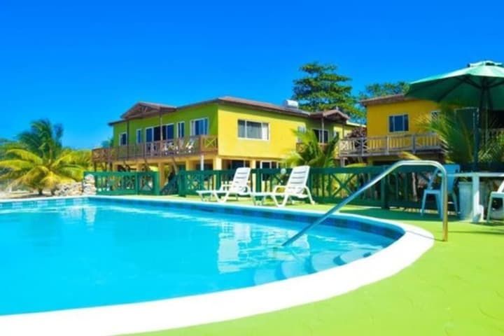Le Mer Guest House & Villa Lucea photo 5