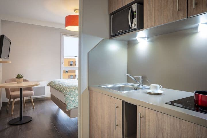 Residhome Paris Guyancourt photo 2
