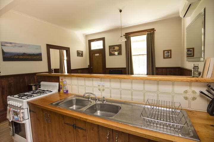 Creek Cottage photo 4