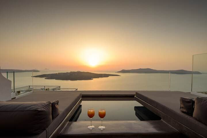 Nefeles Luxury Suites photo 2