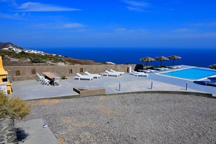 EOS Villa photo 4