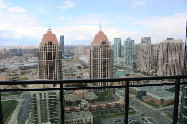 Custom Luxury Suite by Elite Suites photo 2