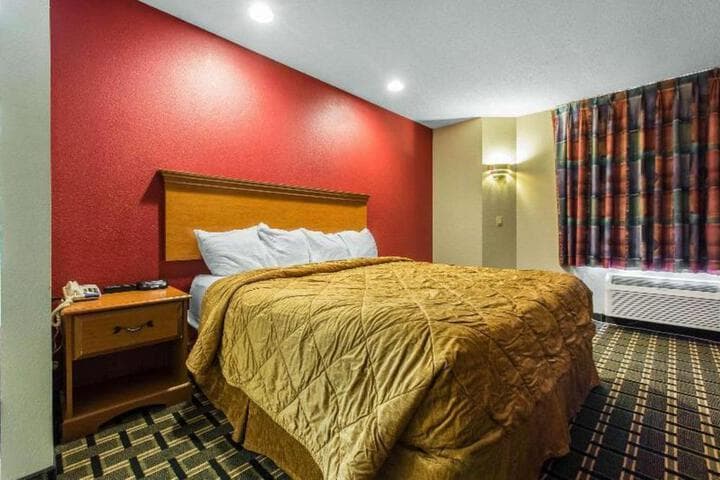 SureStay Plus Hotel by Best Western Peoria photo 2