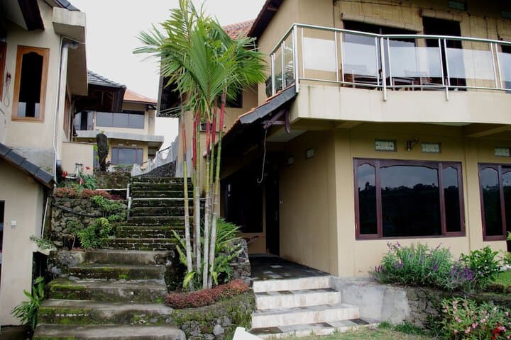 Shangrilah Villas photo 3