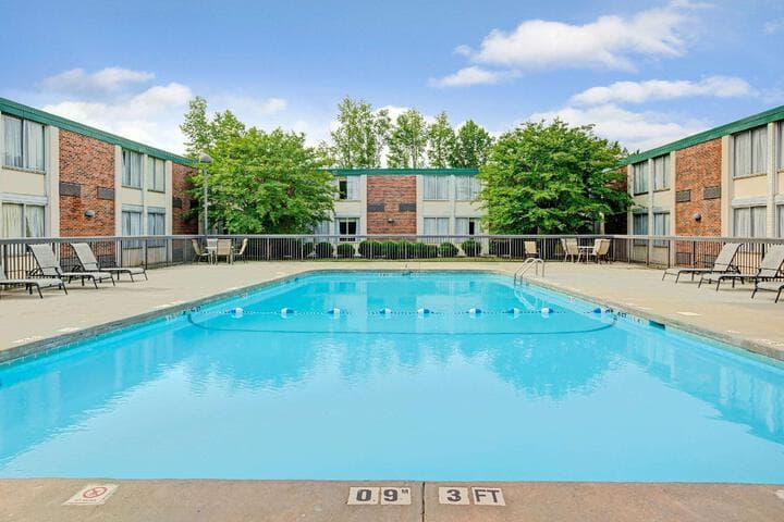 Ramada by Wyndham Rock Hill photo 3