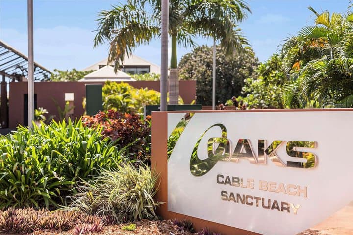 Oaks Cable Beach Resort photo 3