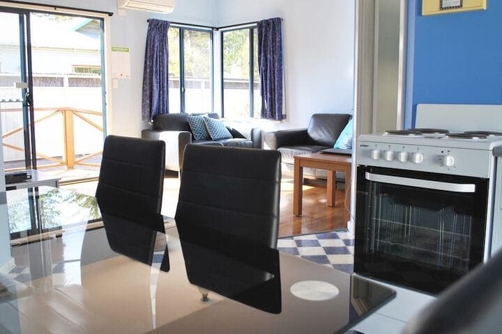 Driftwood Apartments photo 5