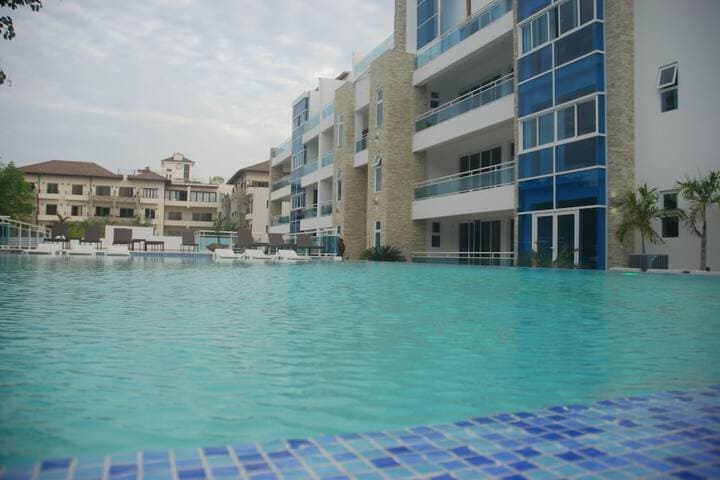E&J Beach Condos photo 4