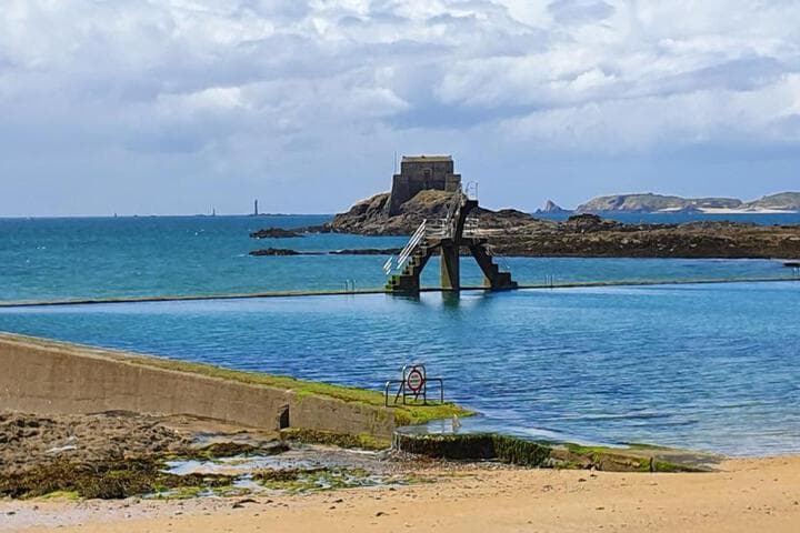 Le Sainte Anne photo 1