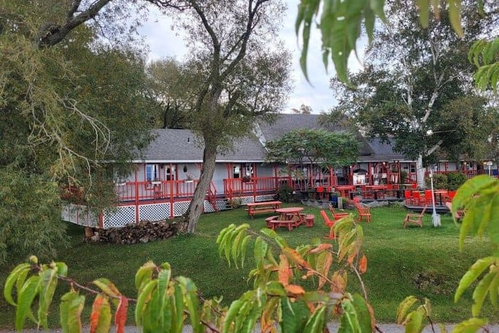 Maison Etienne-Paschal-Tache destination view