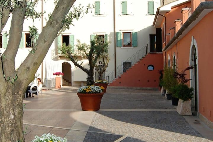 Corte San Luca Apartments photo 3