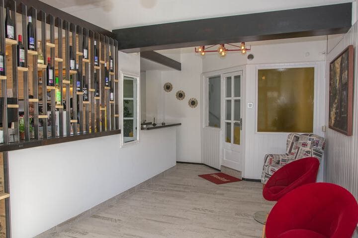 Hostal Emporda photo 2