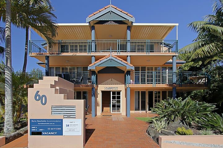 Sea Breeze on Main Beach photo 4