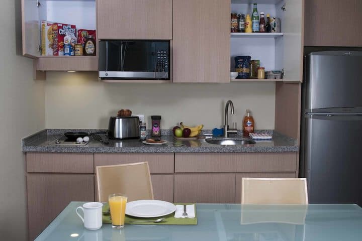 Stadía Suites Mexico City Santa Fe photo 2