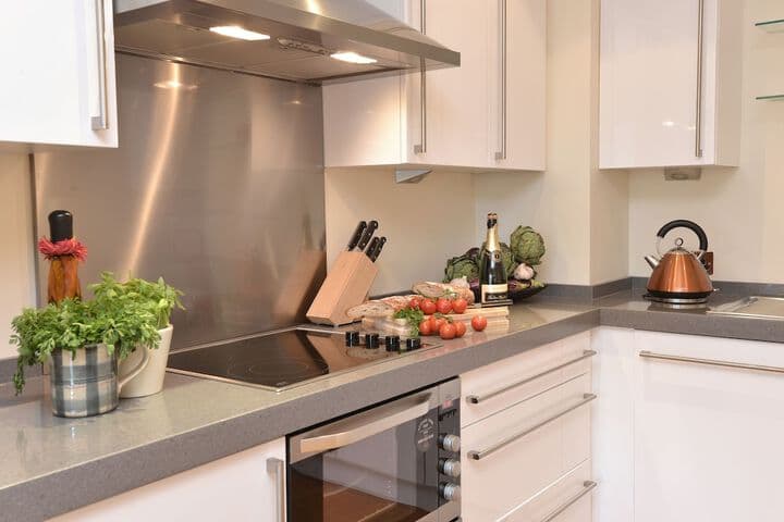 Highland Apartments by Mansley photo 5