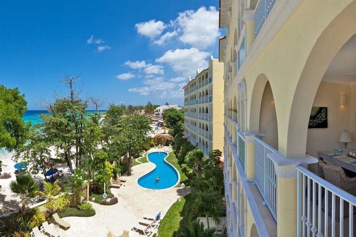 Sapphire Beach Condominiums by Blue Sky Luxury photo 5