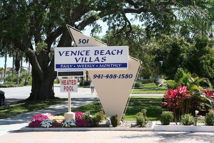 Venice Beach Villas photo 2
