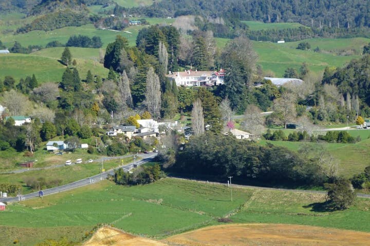 Waitomo Caves Guest Lodge photo 2