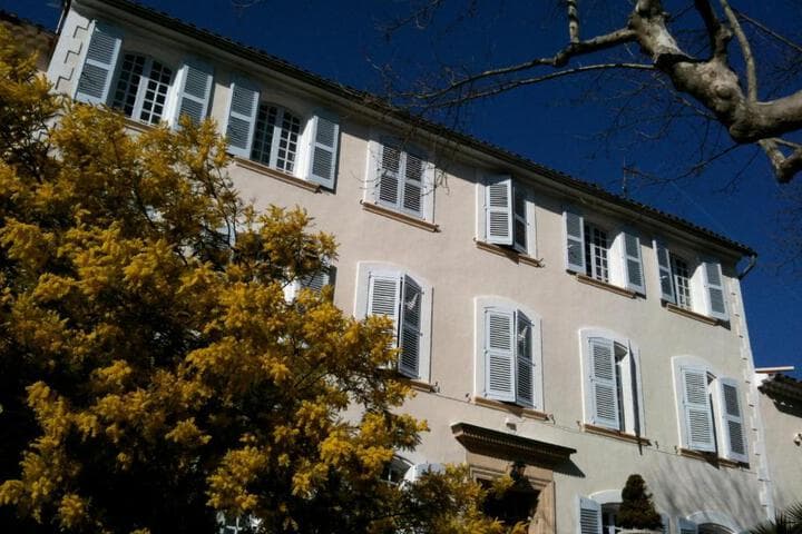 LEnclos photo 1