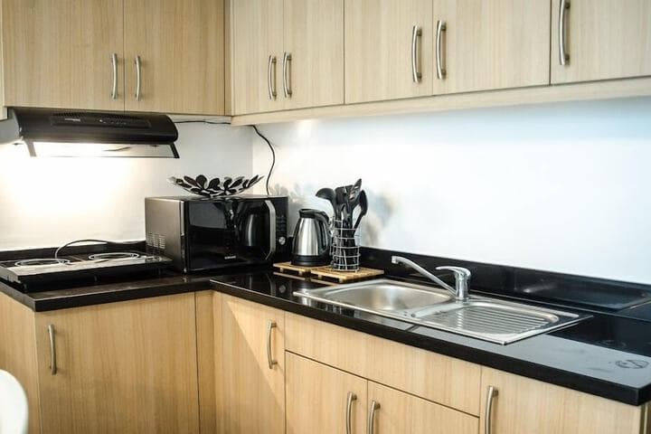 Prime BGC Location Apartments by PH Staycation photo 3