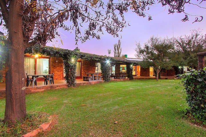 Kempton Park destination view