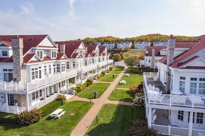 Cottages at Bay Harbor photo 4