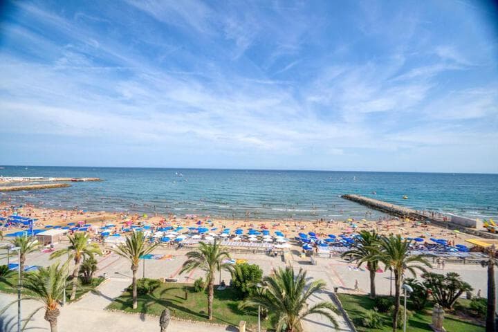 Blue sea front by Hello Homes Sitges photo 4