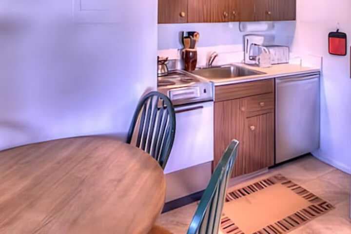 Aspenwood CoralTree Residence Collection photo 3
