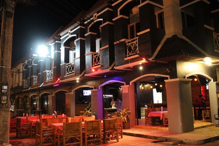 Asia Blue The Tavern Hacienda Hostel photo 2
