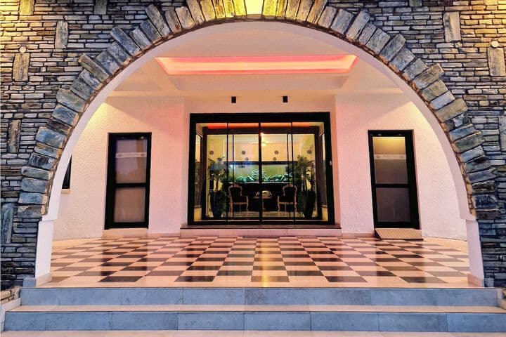 Sveltos Hotel photo 5